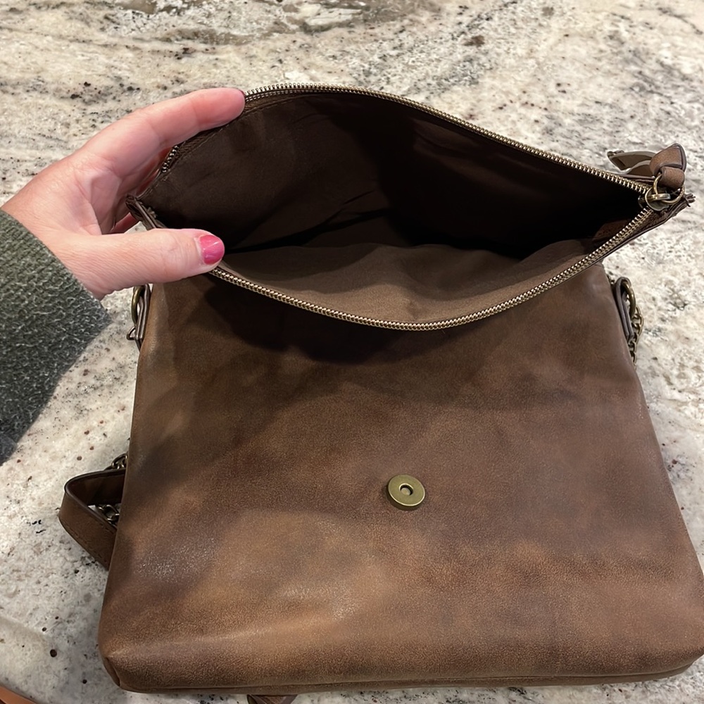 T-Shirt & Jeans brown faux leather purse. - Picture 7 of 7